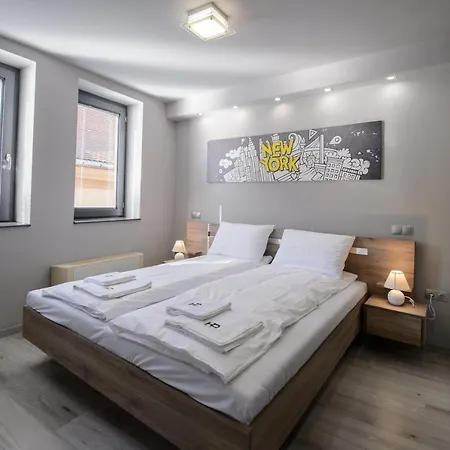 Hr Apartmanhaz Lejlighed *