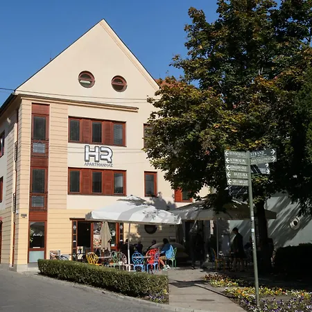Apartment Hr Apartmanhaz Eger