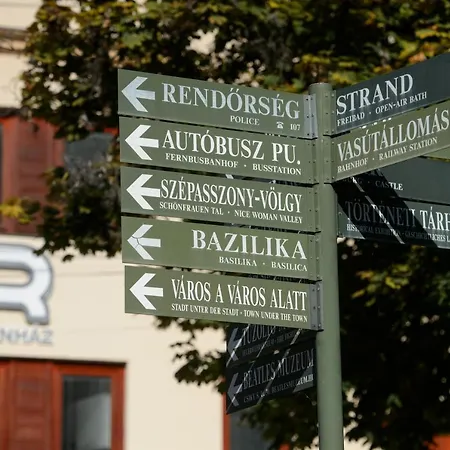 Hr Apartmanhaz * Eger