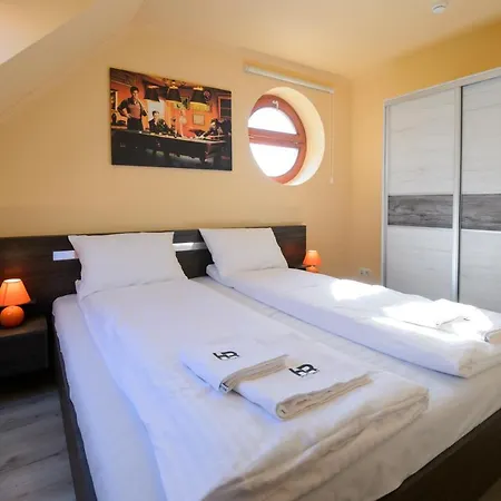 Hr Apartmanhaz