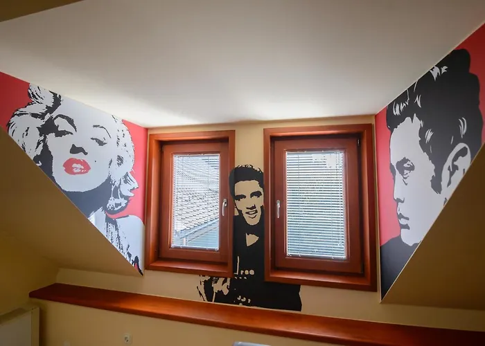 Apartament Hr Apartmanhaz