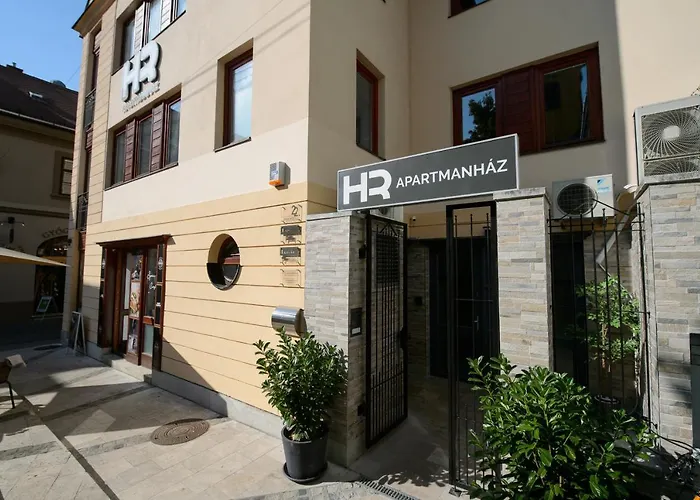 Hr Apartmanhaz 에게르